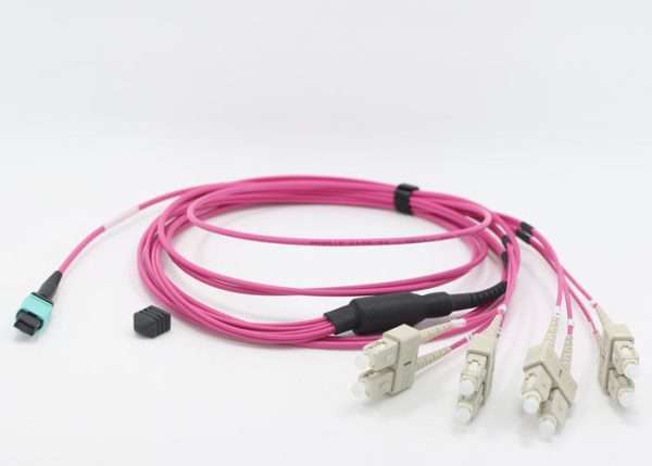 Erika Violet MPO-SC 12 Fibre Multimode OM4 Mini Distribution Breakout Cable