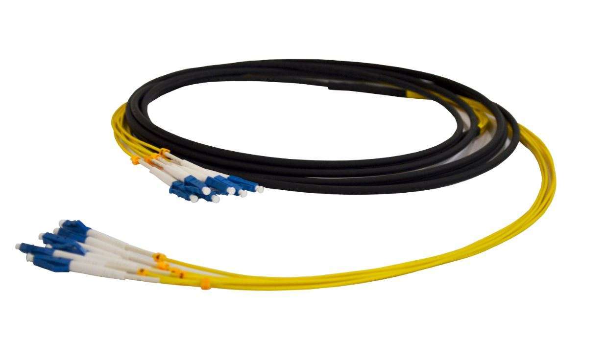 Black 12 Fibre Singlemode LSZH Indoor/Outdoor Pre-Terminated Fibre optic Cable on a Drum with Water blocking yarn and 1 Pulling eye. Staggered on Pulling Eye End Only. 50cm Breakout at Both ends with Yellow Zero Fibre.